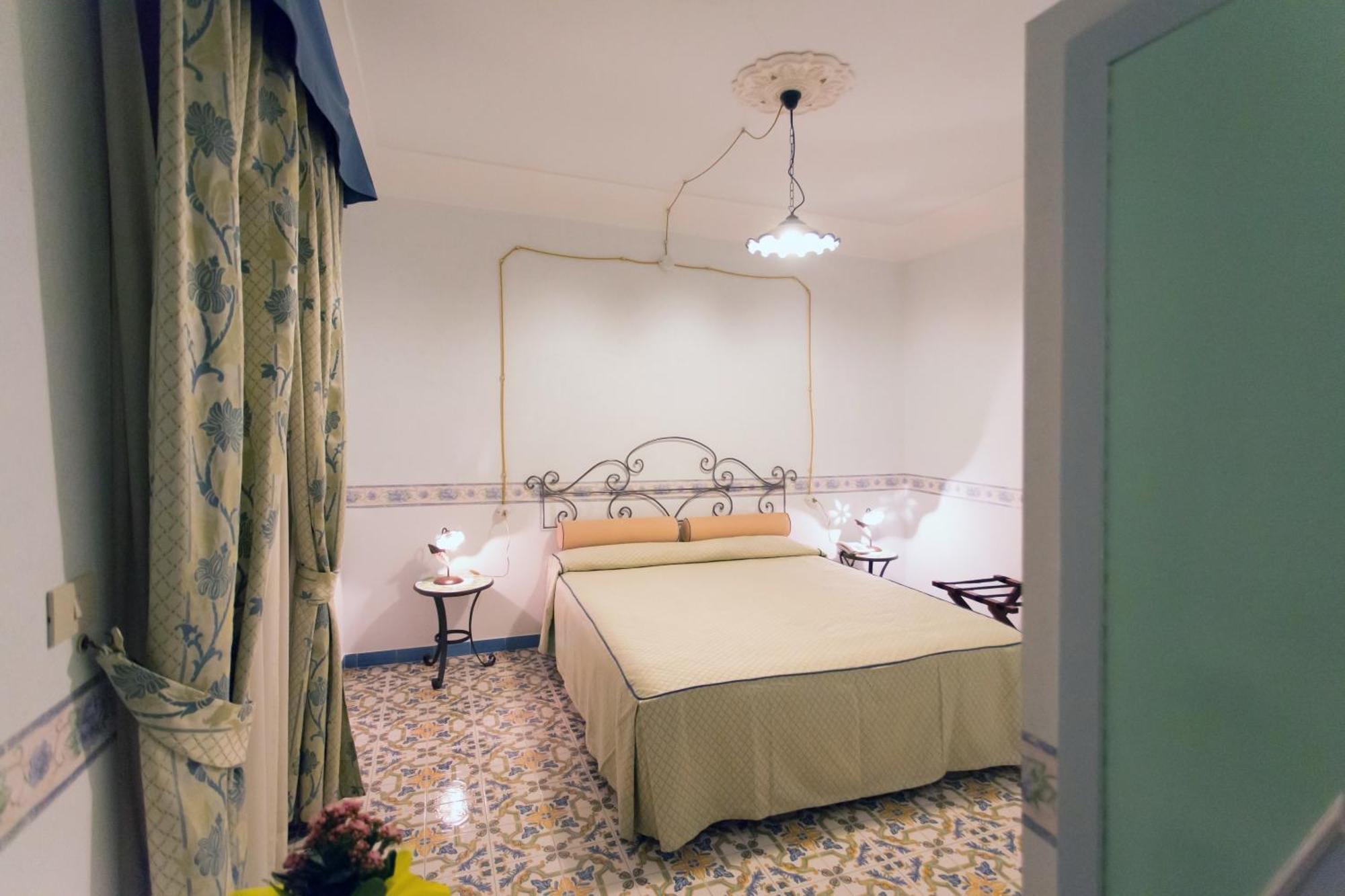 Holidays Fico D'India Pensión Furore Habitación foto